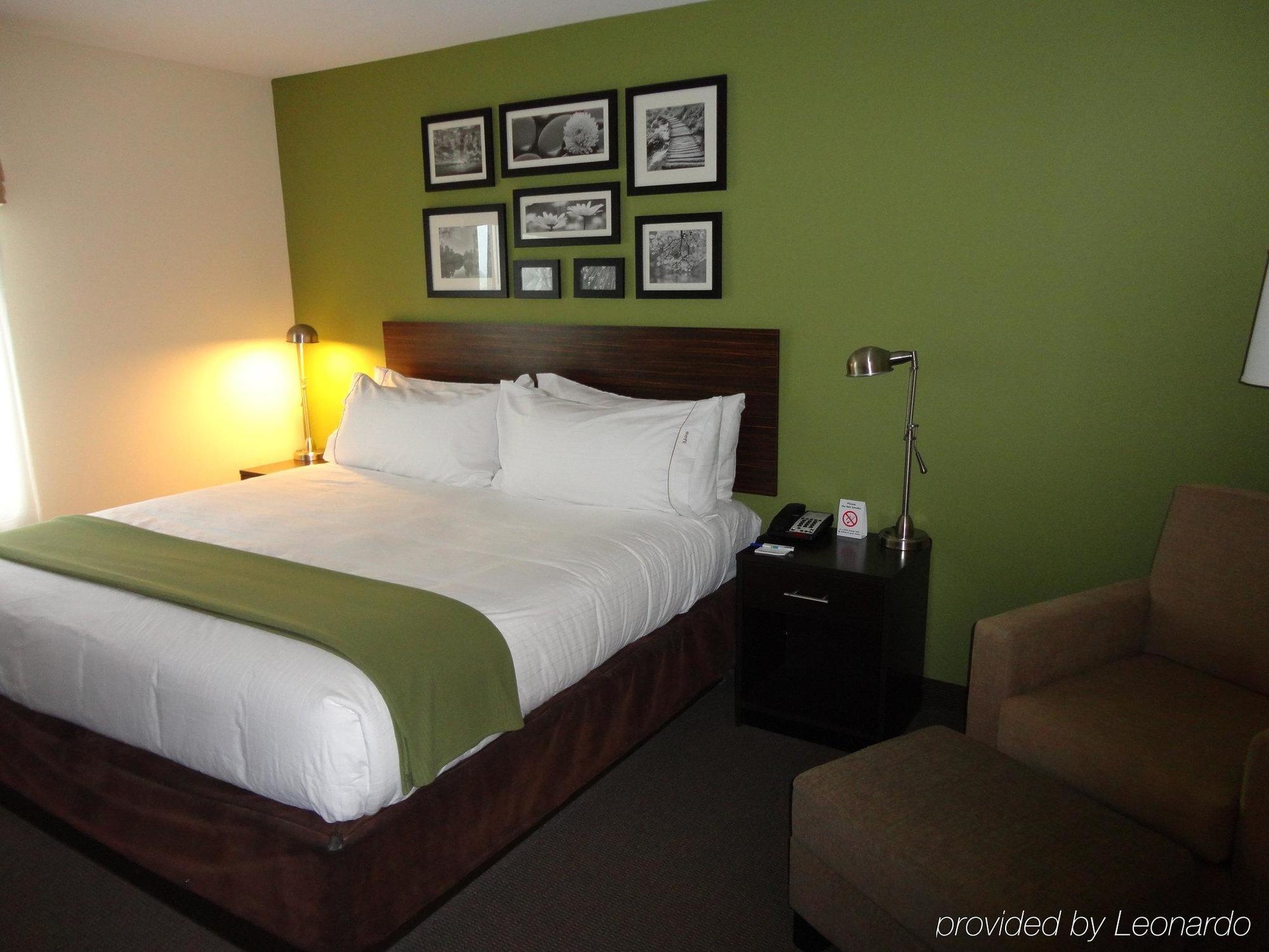 Holiday Inn Express Hotel & Suites Rogers By Ihg Екстер'єр фото